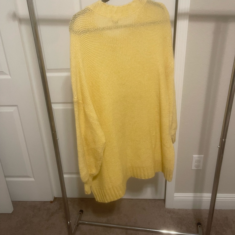 Aerie Large Yellow Sweater - Picture 3 of 3